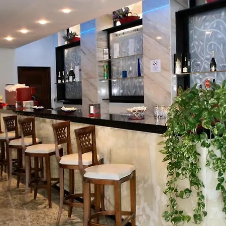 Ξενοδοχείο Hotel Alexander Business E Conference 4*