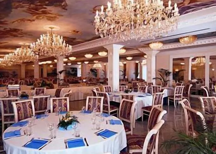 فندق Alexander Palace