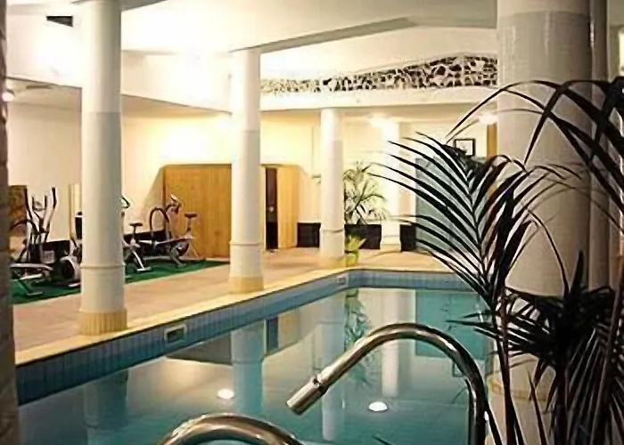 Alexander Palace 4* أبانو تيرمي