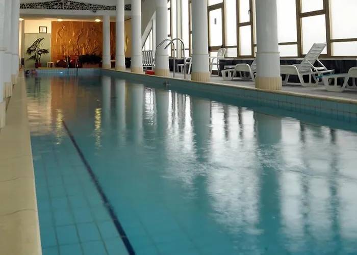 فندق Alexander Palace 4*