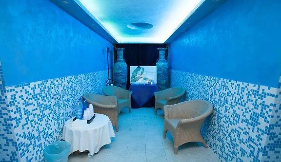 Alexander Palace 酒店 4*