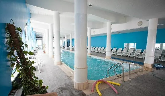 Alexander Palace فندق