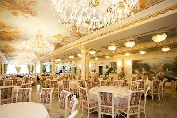 Alexander Palace 4* 阿巴诺泰尔梅