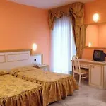 Hotel Alexander Palace Hotel