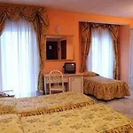 Hotel Alexander Palace Hotel