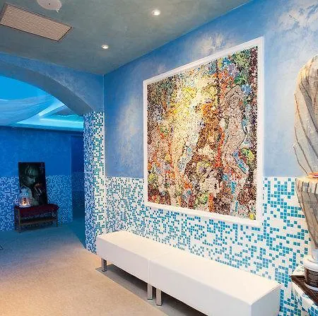 Hotel Alexander Palace 4*