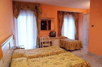 Alexander Palace Hotel