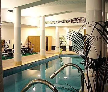 Alexander Palace Hotel