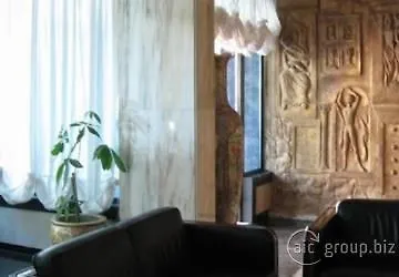 Отель Alexander Palace 4*