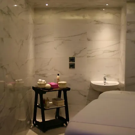 Hotel Alexander Palace