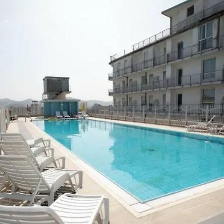 Alexander Palace Hotel
