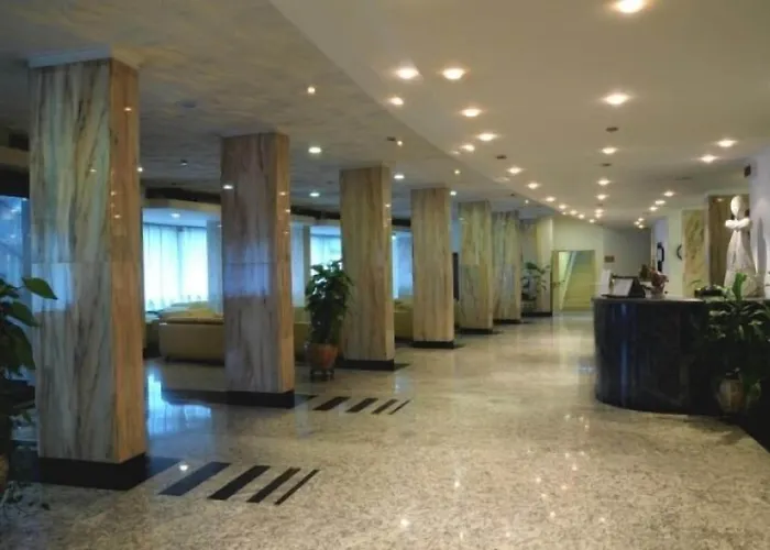 Hotell Alexander Palace 4*