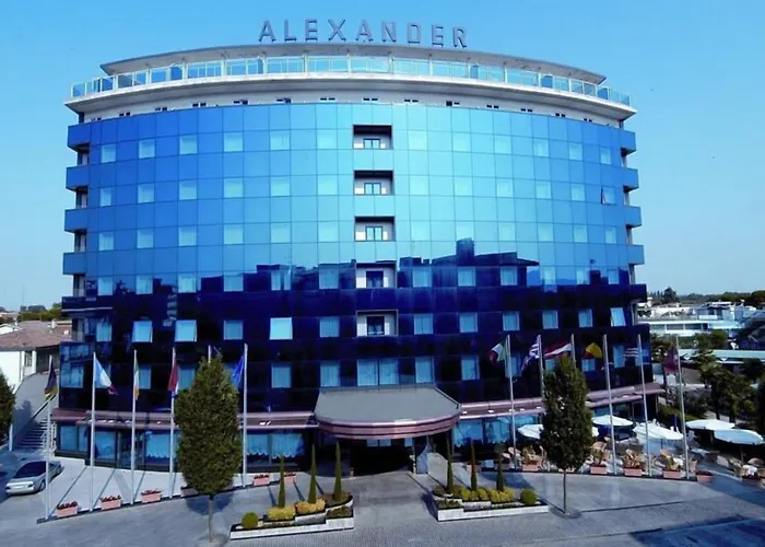 Hotell Alexander Palace 4*