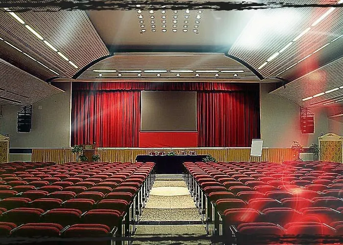 ホテル アレキサンダー パレス